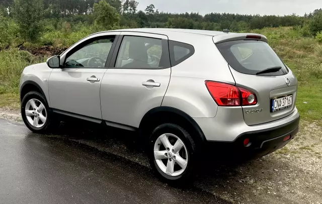 NISSAN Qashqai Acenta 4x4
