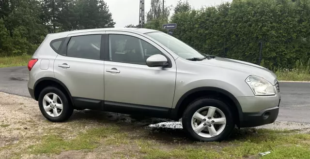 NISSAN Qashqai Acenta 4x4