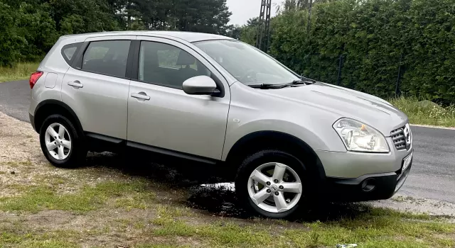 NISSAN Qashqai Acenta 4x4