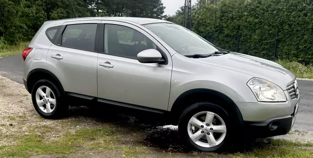 NISSAN Qashqai Acenta 4x4