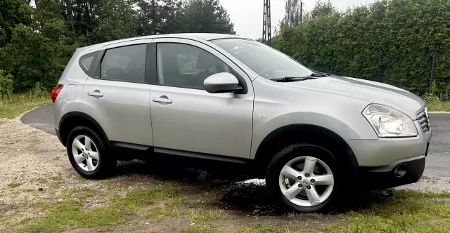 NISSAN Qashqai Acenta 4x4
