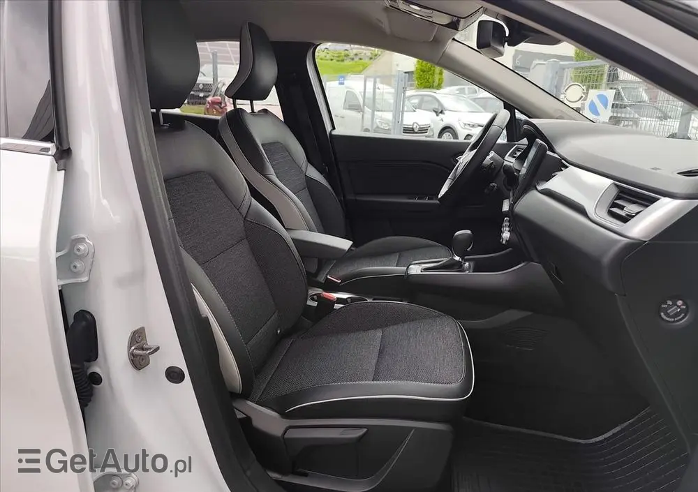RENAULT Captur 1.3 TCe mHEV Techno EDC