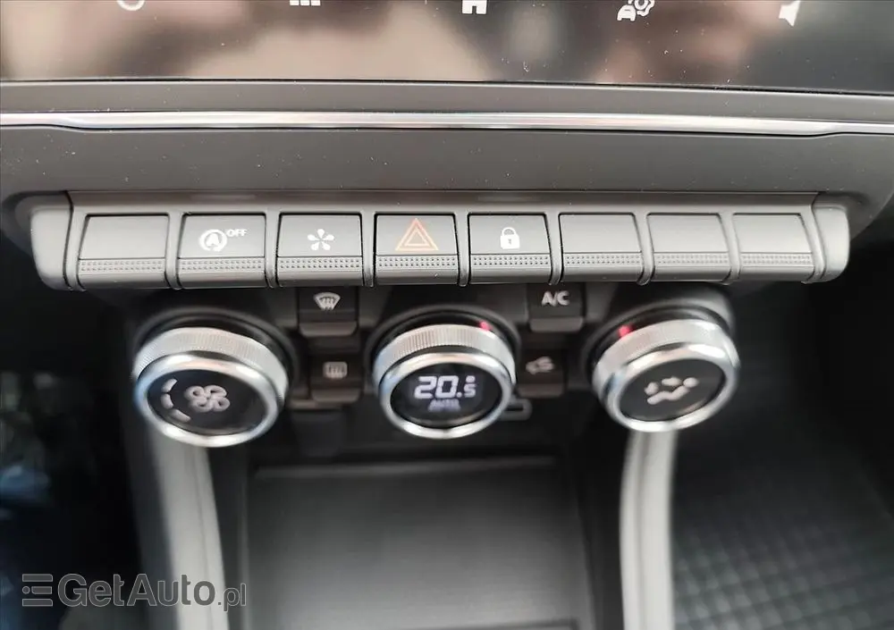 RENAULT Captur 1.3 TCe mHEV Techno EDC