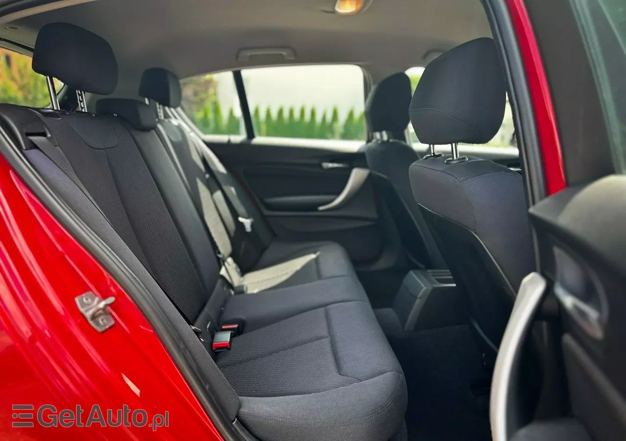 BMW Seria 1 116i Sport Line