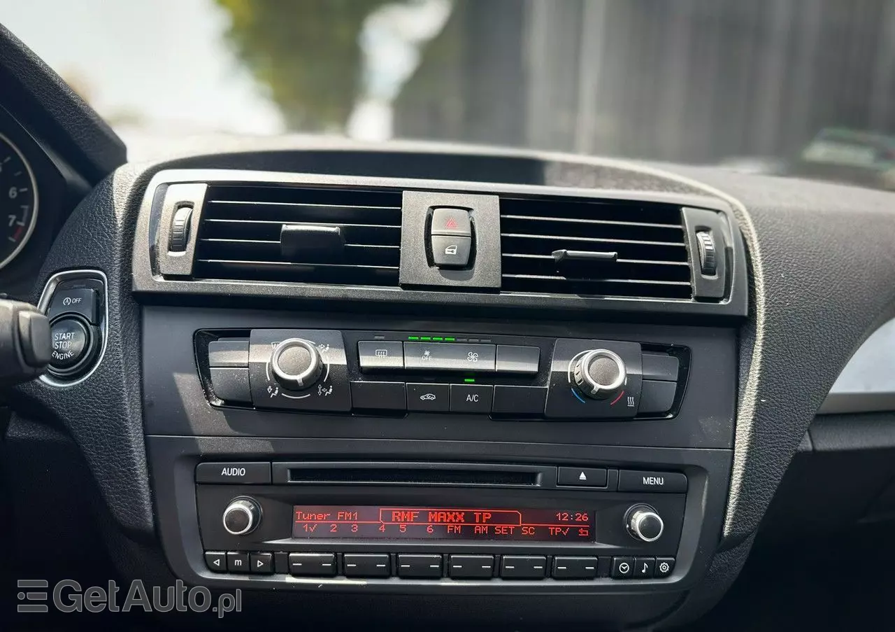 BMW Seria 1 116i Sport Line