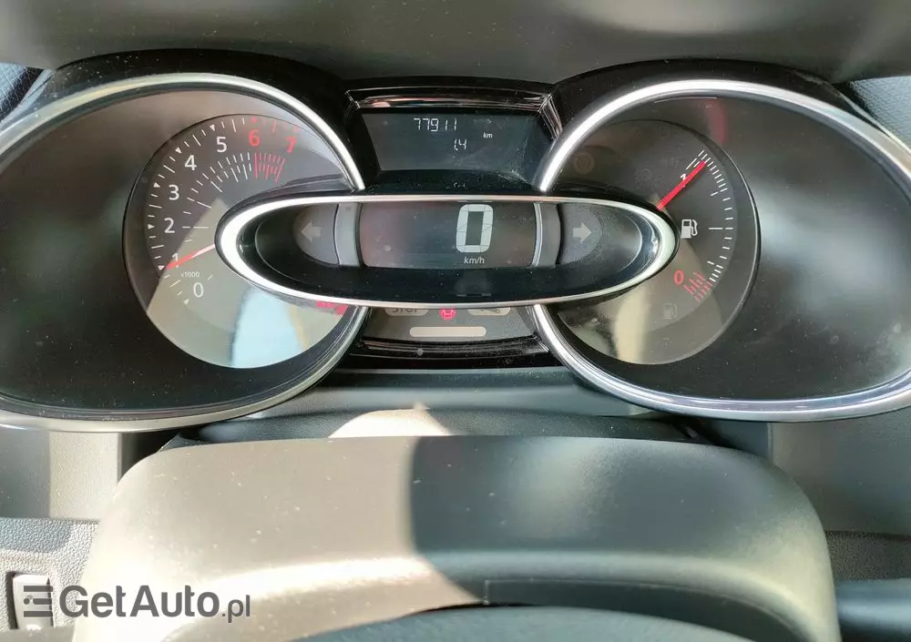 RENAULT Clio (Energy) TCe 75 Start & Stop LIMITED