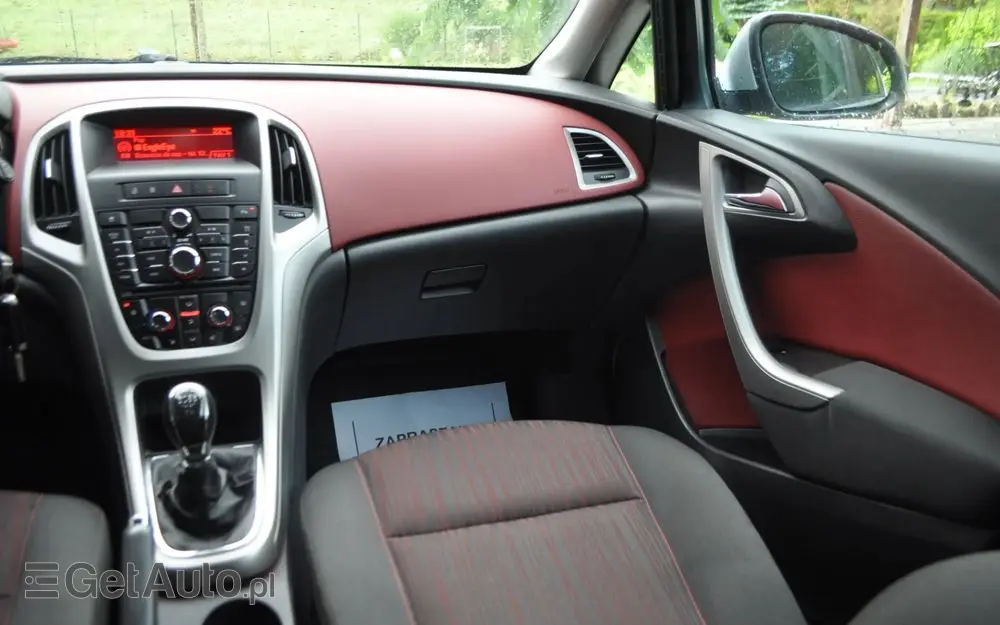 OPEL Astra 1.6 Cosmo