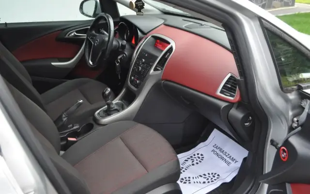 OPEL Astra 1.6 Cosmo