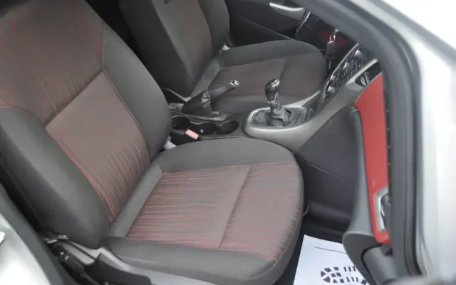 OPEL Astra 1.6 Cosmo