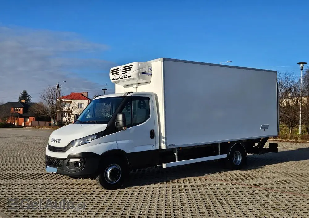IVECO Daily 72-180, 3.0 lirty 10 palet winda , multitemperatura, dwie komory 