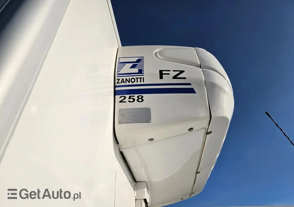 IVECO Daily 72-180, 3.0 lirty 10 palet winda , multitemperatura, dwie komory 