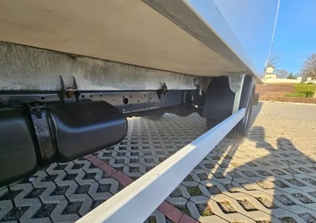 IVECO Daily 72-180, 3.0 lirty 10 palet winda , multitemperatura, dwie komory 