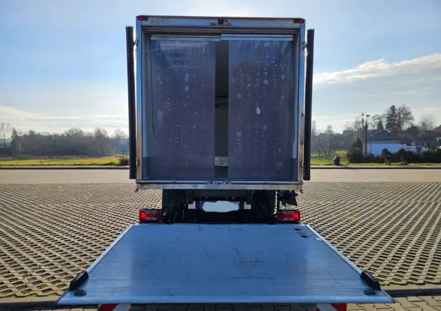 IVECO Daily 72-180, 3.0 lirty 10 palet winda , multitemperatura, dwie komory 