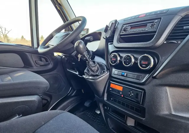 IVECO Daily 72-180, 3.0 lirty 10 palet winda , multitemperatura, dwie komory 