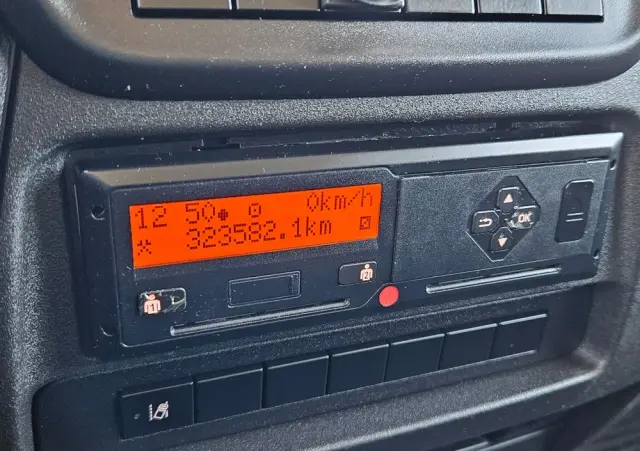 IVECO Daily 72-180, 3.0 lirty 10 palet winda , multitemperatura, dwie komory 