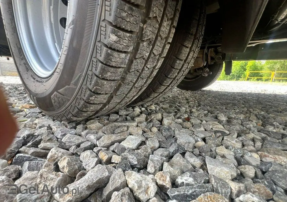 IVECO 72c18 daily automat izoterma Chlodnia carrier mroźnia winda 6,20 długi thermo king 