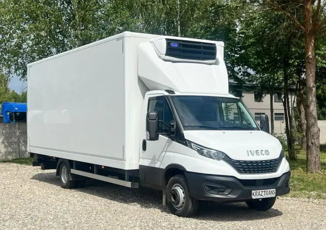 IVECO 72c18 daily automat izoterma Chlodnia carrier mroźnia winda 6,20 długi thermo king 