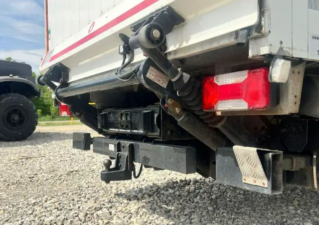 IVECO 72c18 daily automat izoterma Chlodnia carrier mroźnia winda 6,20 długi thermo king 