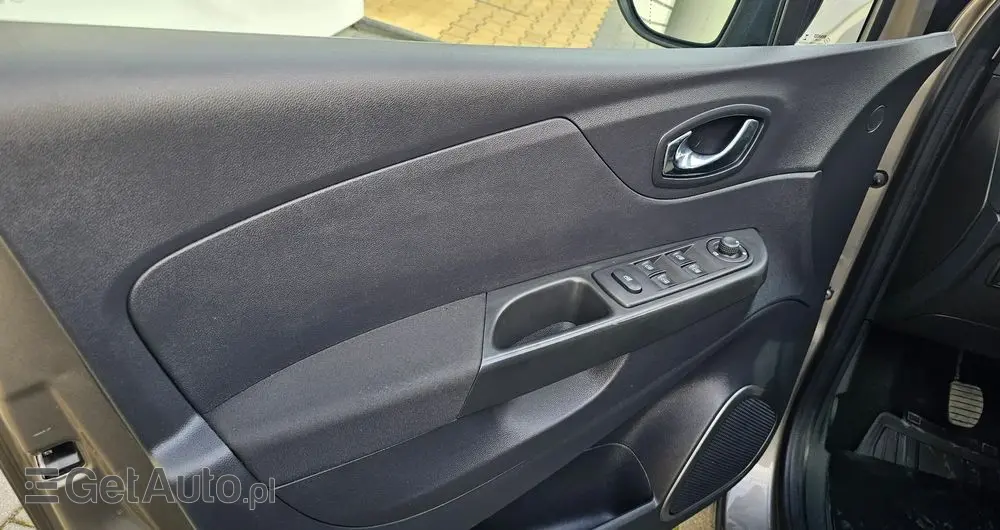 RENAULT Captur 1.5 dCi Energy Limited