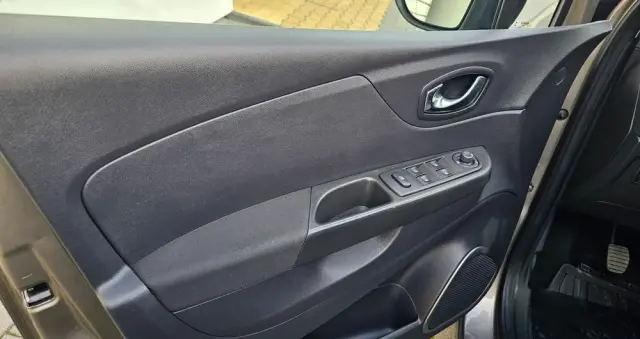 RENAULT Captur 1.5 dCi Energy Limited