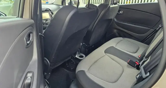 RENAULT Captur 1.5 dCi Energy Limited