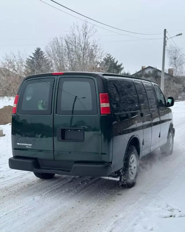 CHEVROLET Express 