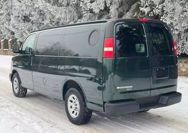 CHEVROLET Express 