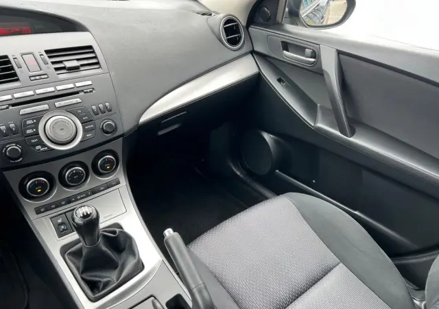 MAZDA 3 1.6 Exclusive