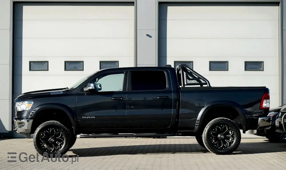 RAM 1500 5.7 Crew Cab Shortbed Bighorn Chrome