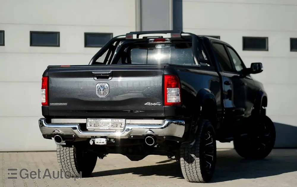 RAM 1500 5.7 Crew Cab Shortbed Bighorn Chrome