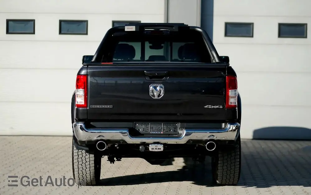 RAM 1500 5.7 Crew Cab Shortbed Bighorn Chrome