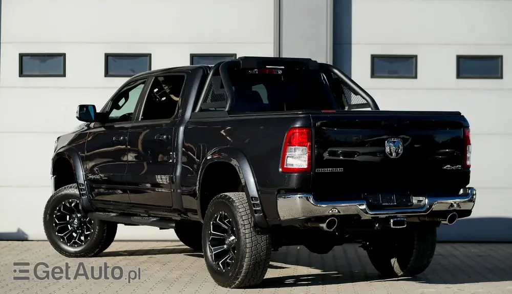 RAM 1500 5.7 Crew Cab Shortbed Bighorn Chrome