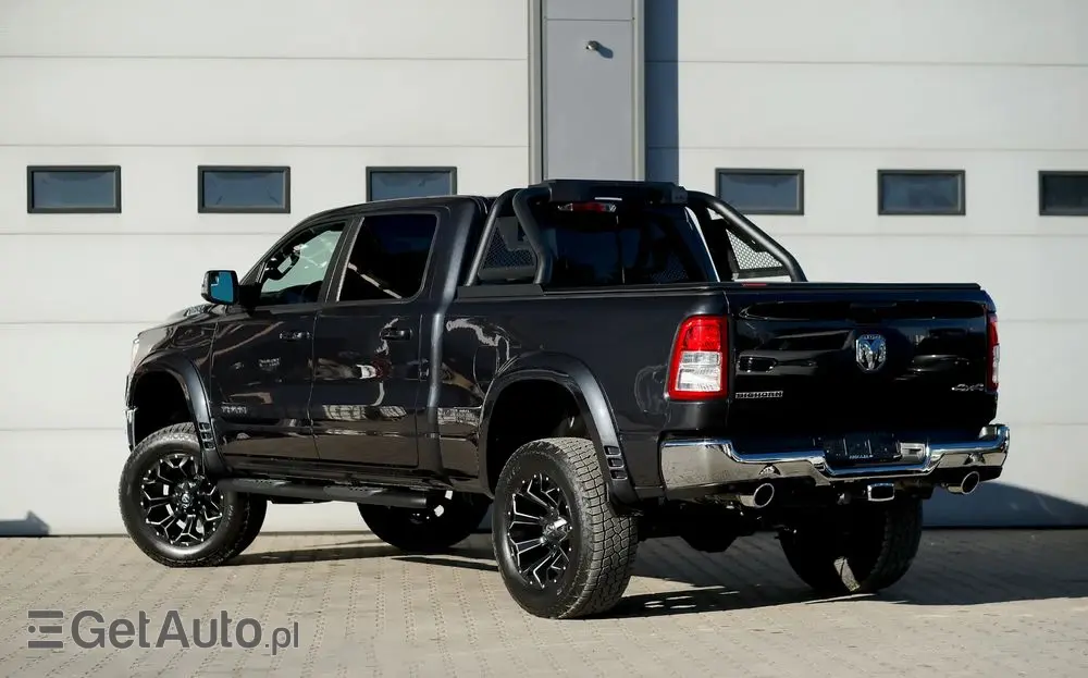 RAM 1500 5.7 Crew Cab Shortbed Bighorn Chrome