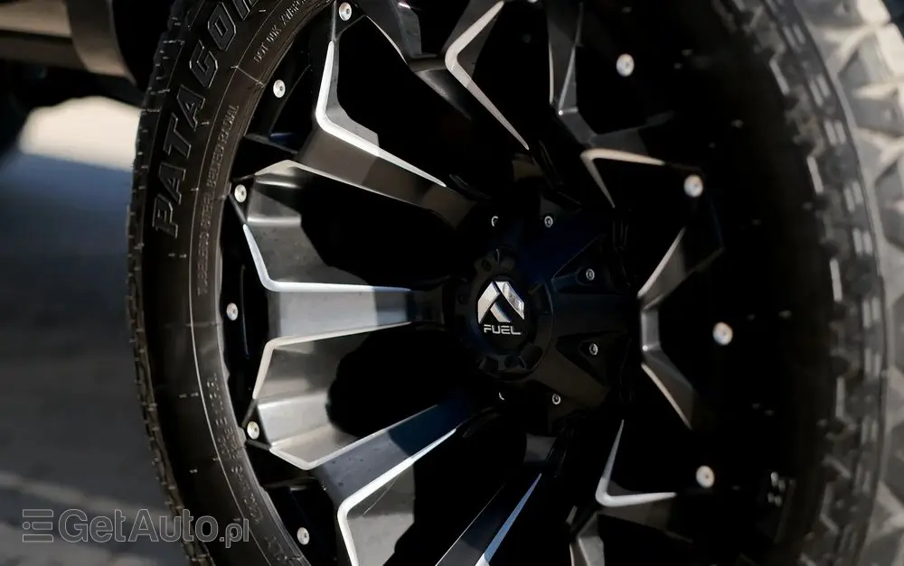 RAM 1500 5.7 Crew Cab Shortbed Bighorn Chrome