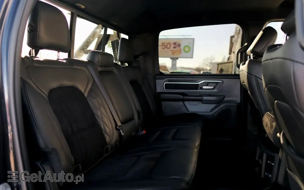 RAM 1500 5.7 Crew Cab Shortbed Bighorn Chrome