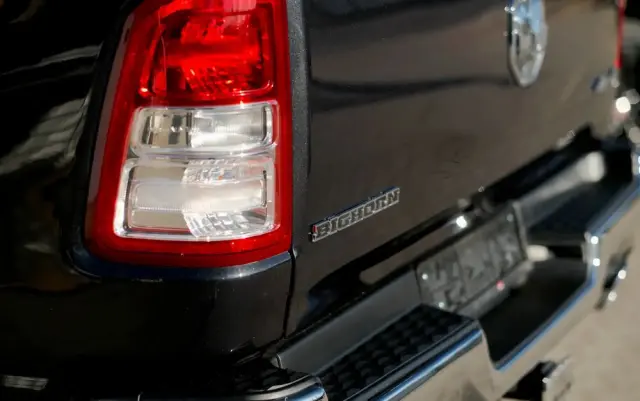 RAM 1500 5.7 Crew Cab Shortbed Bighorn Chrome