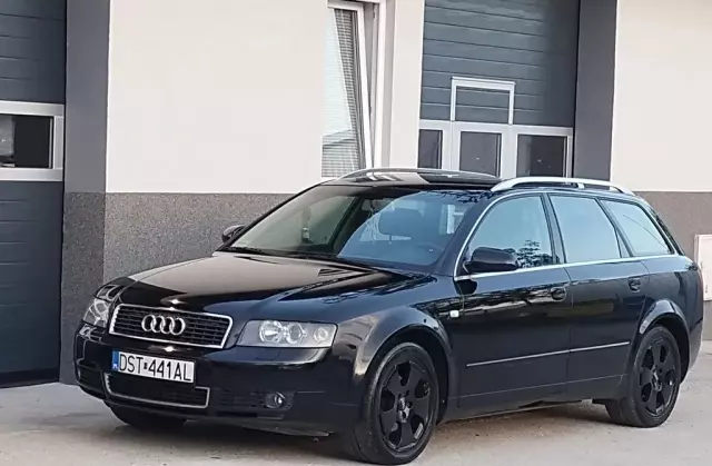 AUDI A4 