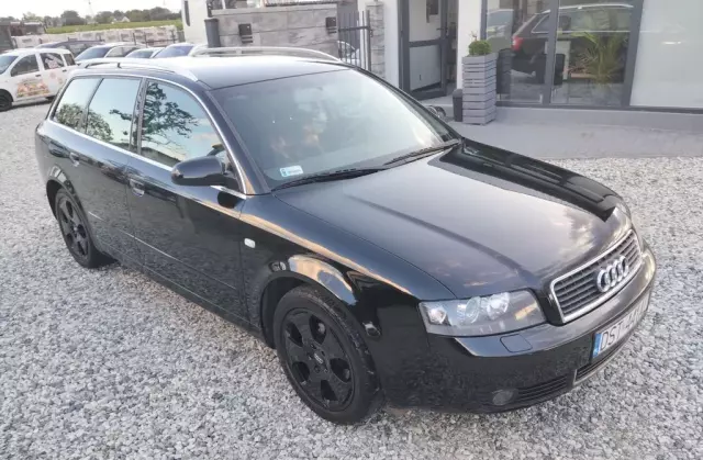 AUDI A4 