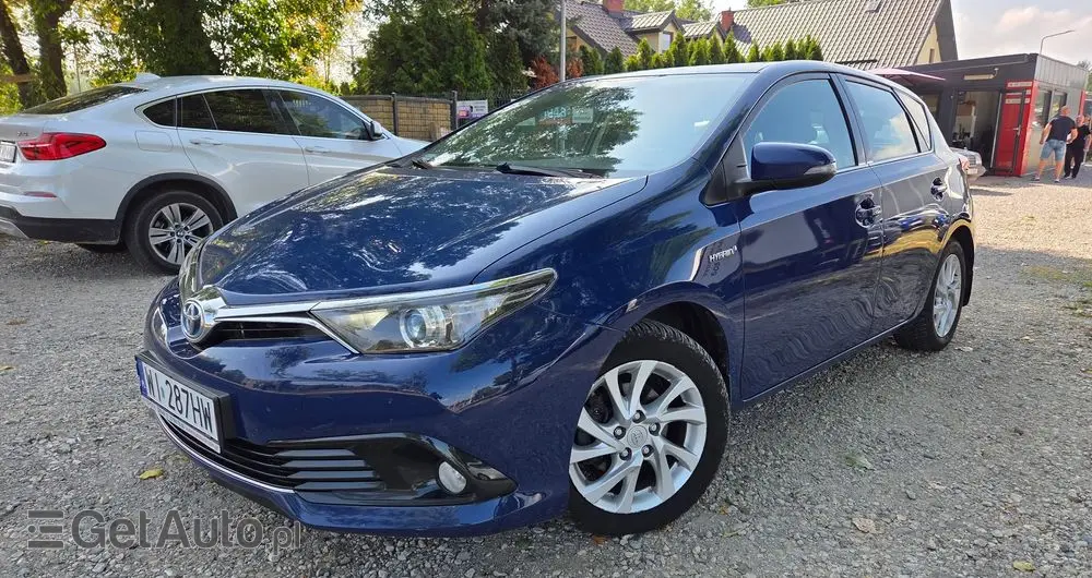 TOYOTA Auris Hybrid 135 Comfort
