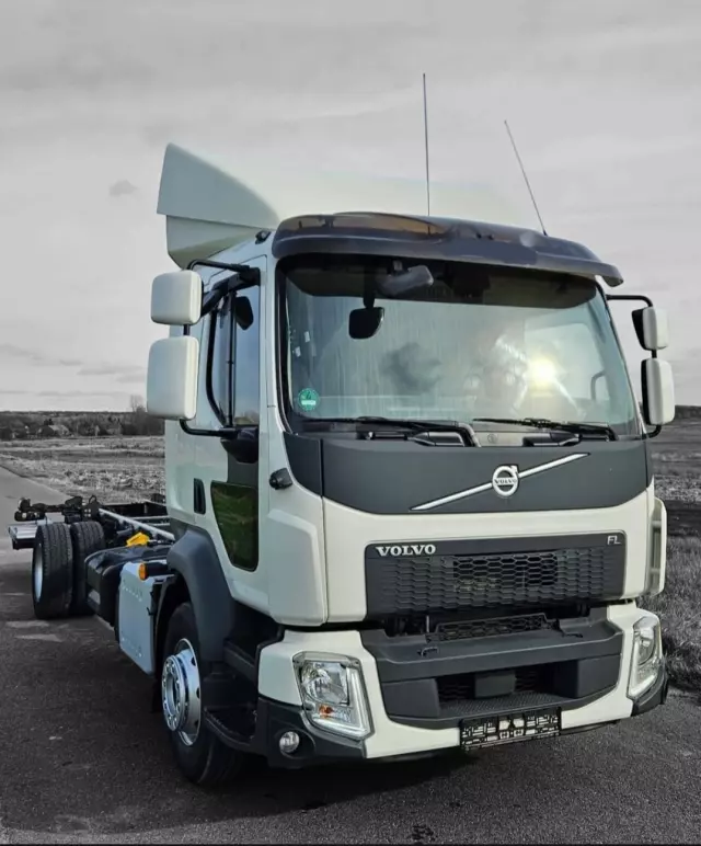 VOLVO FL 