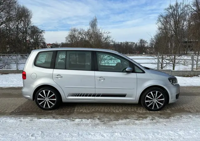 VOLKSWAGEN Touran 1.6 TDI DPF BlueMotion Technology Comfortline
