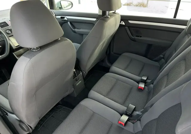 VOLKSWAGEN Touran 1.6 TDI DPF BlueMotion Technology Comfortline