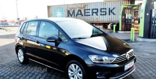 VOLKSWAGEN Golf Sportsvan 