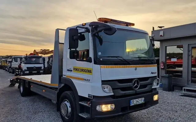 MERCEDES-BENZ Atego 1622 Laweta 7.5m Klima Poduszki 