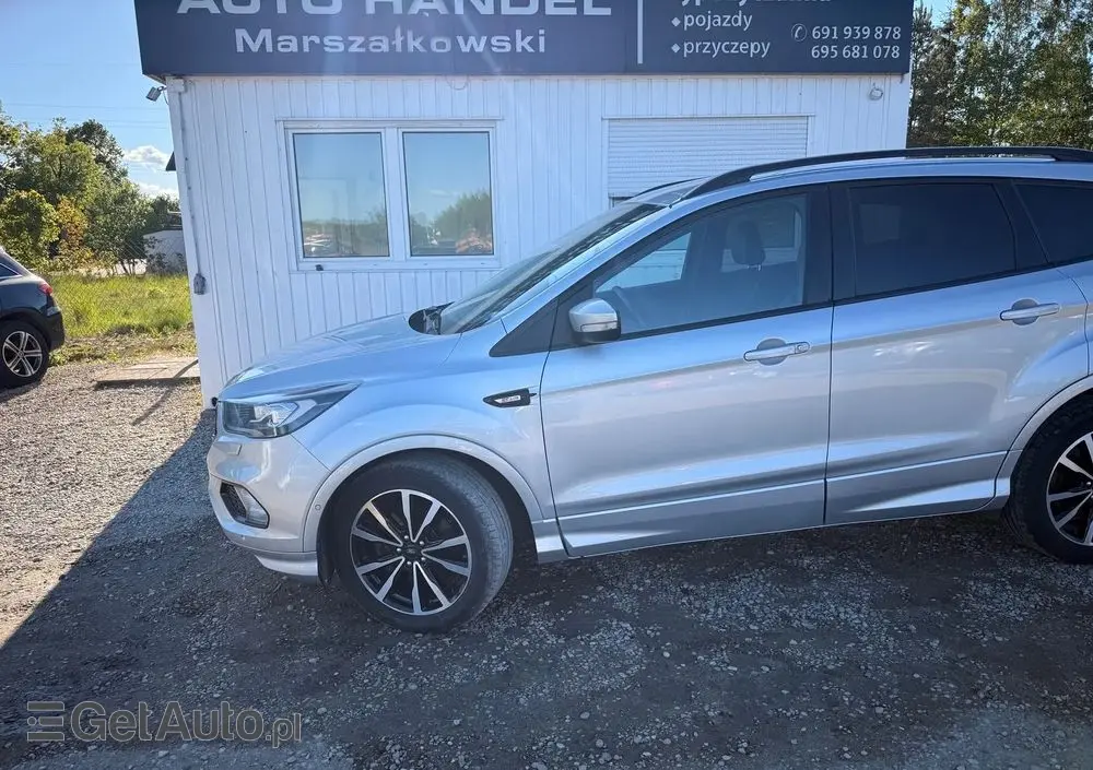 FORD Kuga 2.0 TDCi 4x4 ST-Line