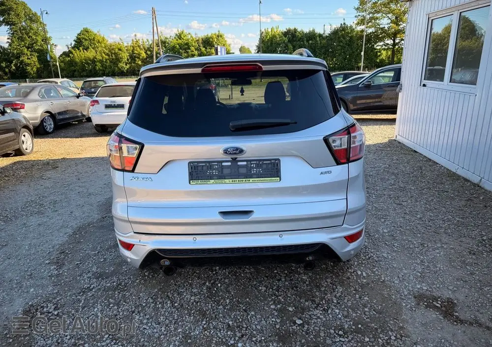 FORD Kuga 2.0 TDCi 4x4 ST-Line