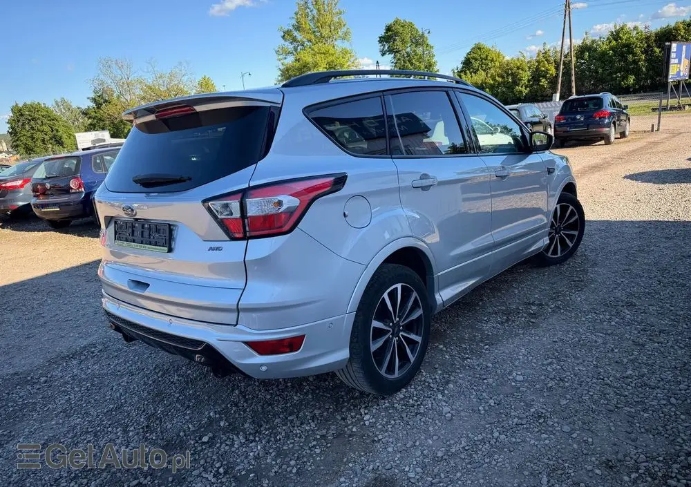 FORD Kuga 2.0 TDCi 4x4 ST-Line