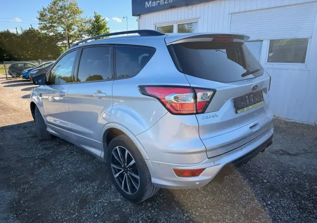 FORD Kuga 2.0 TDCi 4x4 ST-Line