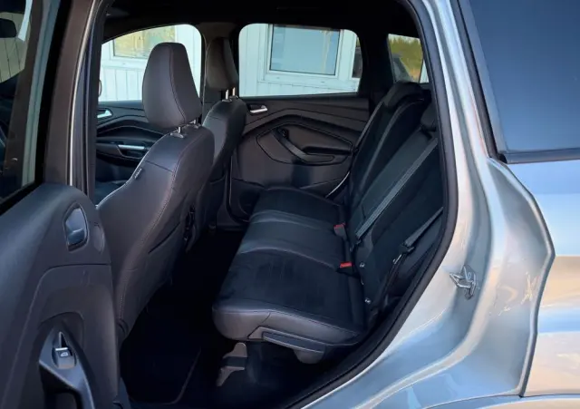FORD Kuga 2.0 TDCi 4x4 ST-Line