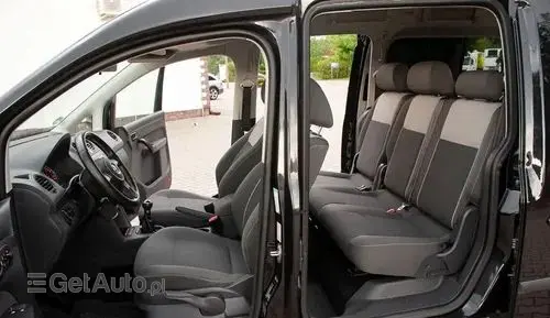 VOLKSWAGEN Caddy 